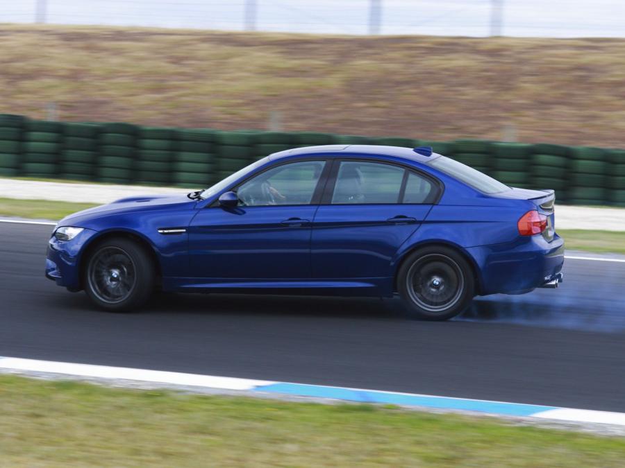  BMW M3 Sedan 2010 года  (AU) (фото 4 из 16)